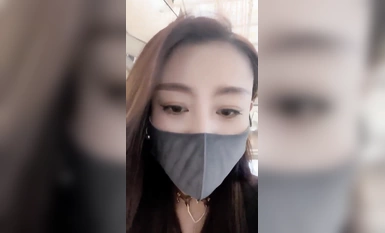 ดาราดังชาวเน็ต หน้าตาดี ถุงน่องสีดำ หลั่งน้ำตาตามหาความตื่นเต้นกลางป่า (1)