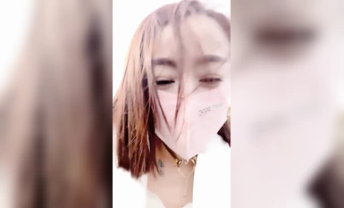 網紅臉高顏值黑絲御姐 流過眼淚 野外尋求刺激 (2)