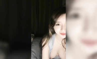 炸裂，神級顏值女神，神似楊冪，大美女【棉棉熊】，「你們這樣插，是不是都想把我插哭」 (1)