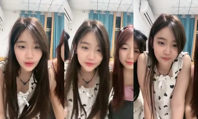 The 19 year old female college student took her best friend to the sea ~ the three of them are all off! (5)