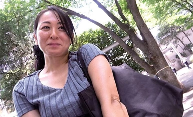 [摩西毁灭]C-2832 已婚妇女戴绿帽子，温泉之旅 29