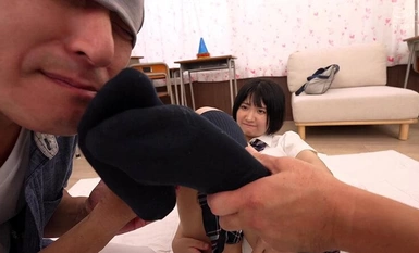 KING-247 青春汗舐め！運動部J〇に土下座してお願いする全身隈なく舐めさせて頂くチャレンジ！敏感な性感帯をねっとりリップしまくったら中出しエッチも許してくれる！？～まのん編～