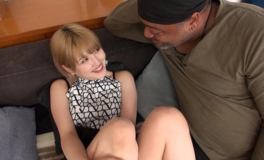 MSMT-007 我想和黑人交配！因为非常喜欢大鸡巴而申请了这份工作的女孩 - 她被一根黑色大鸡巴填满了内脏，高潮比她想象的还要猛烈！ 春日绘奈