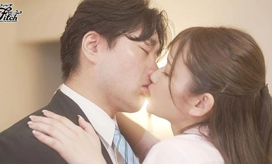 FPRE-042 一直对我有感觉的学长有了一个大胸部的女朋友...... 我们一边在我的胸部上练习性爱，一边隐藏着对那个没有什么女性经验的人的爱意 我们之间的秘密 paizuri 性爱 Reina Momozono