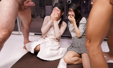 DVMM-098 Face Showing MM No. Female College Students Only The Magic Mirror อะไรอยู่ในปากของคุณ? 2 นักศึกษาหญิงเปียกโดยไม่รู้ตัวหลังจากเลียกระเจี๊ยวใหญ่ที่ถูกดึงออกมาจากเธออย่างลับๆ และเธอก็หลั่งเมื่อหีของเธอถูกสอดแบบดิบ!