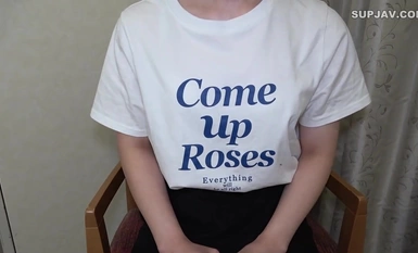 FC2-PPV-4434335 终极情爱性爱，皮肤白皙的 18 岁少女，初心难挡。两个女孩深情拥吻许久，彼此陷入了真正的调情爱爱中。