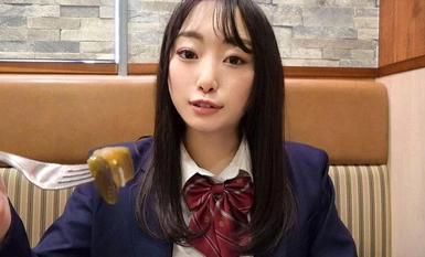 FNTR-002 被大鸡巴 NTR 的女学生 我最喜欢的 165 厘米、E 罩杯、大胸的女友被一个兼职的大鸡巴大学生戴了绿帽子，并被他 NTR 了！ F-NTR2 ゆゆ 165cm E-cup ゆゆ Ezumi