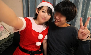 URKK-100 Isang babae sa kolehiyo na seryoso kapag nasa trabaho, ngunit may maluwag na puke at maluwag ang bibig kapag nasa erotikong mood.