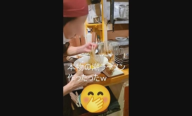 URKK-100 Isang babae sa kolehiyo na seryoso kapag nasa trabaho, ngunit may maluwag na puke at maluwag ang bibig kapag nasa erotikong mood.