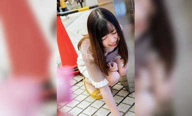 SKMJ-509 遥控振动器与美丽的业余女孩漫步 SP - 完整版 - "我就要来了......//" 女孩们在人群中达到高潮，浑身颤抖！与时代背道而驰的超级羞耻游戏让女孩们兴奋不已！包括 10 位业余选手在公共场合达到高潮的 300 分钟视频。