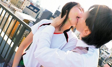 SKMJ-505 アスリートの皆さんww青空の下で脳がトロける超濃密ベロキス体験してみませんか？舌を絡ませる糸引き涎ダラダラディープキスで高まっちゃって！？とにかくキスキスキス生々しい接吻中出しSEXww～太陽が似合う汗だく運動部編～