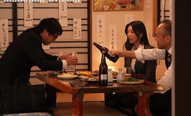 JUQ-716 商务旅行娱乐节目，傲慢的商业伙伴总裁让 Nakadashi 无法自拔。 专属美女，好看的西装'美女'--。 水川堇