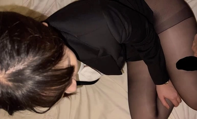 534IND-179 面部外觀 [個人拍攝] 與一位削減生活的可憐辦公室女士的剪輯視頻_撕下她的黑色連褲襪並與無情的中出發生性關係