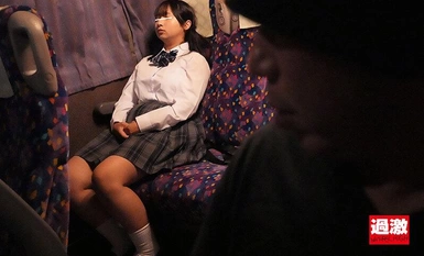 NHDTB-916 由于害怕在就寝时间在夜班车上被人用手指操，胆小的女学生在装睡时高潮了，无法睁开眼睛。