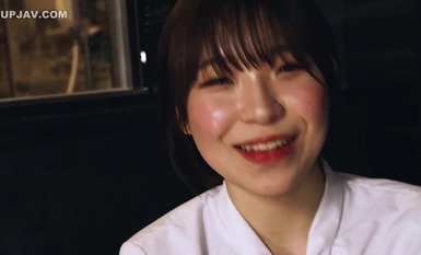 FC2-PPV-4413654 5 月 10 日前限量 500 点！　本片是一部真人电影，有大量性爱镜头。