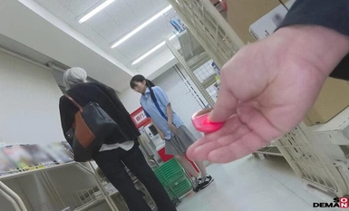 [Mosaic Destruction] SDAM-112 ฉันบังคับสาวพาร์ทไทม์ร้านสะดวกซื้อที่มีการบริการลูกค้าแย่ ๆ ขึ้นมอเตอร์ไซค์ระยะไกลพร้อมเจ้าเสน่ห์และทำให้เธอไม่หยุดยั้ง! เปิดได้ทุกที่ในร้านแม้ในขณะที่คุณอยู่ที่ทำงาน! ถ้าคุณใส่มันเข้าไปในหีเปียกของเธอ เธอจะคลั่งไคล้เซ็กส์แตก