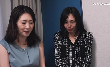 FC2-PPV-4411770 5/8までの間980pt【３P・レズ】初対面同士の美魔女２人を絡ませた。※無修整・生中出し。