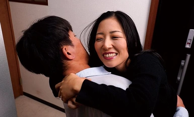 NACR-801 隣の美人妻 泥●し部屋を間違え「ただいま～！」 東条実澪