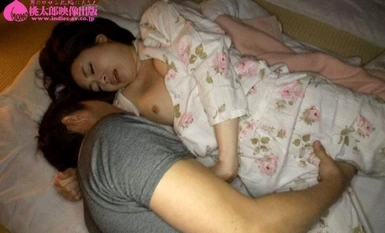 MMPB-035 隣に旦那がいるのに… 夜●いの快感に浸る敏感人妻