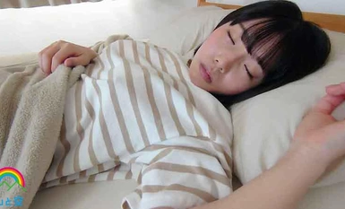 SORA-526 2-peringkat kebejatan lengkap NTR Seorang isteri berpayudara besar gemuk berkulit cerah dibuat gila oleh seorang senior yang kaya berulang kali dengan sistem pembayaran teratas Kes.1 Kes video seks PB Isteri.2 Bayaran tertinggi najis payudara NTR