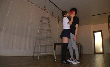 LUKE-035 見つめて囁き密着誘惑 あざと可愛すぎる誘惑しまくりドスケベ小悪魔痴女子校生 美澄玲衣