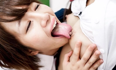 EVIS-528 长乳头咀嚼射精女同性恋