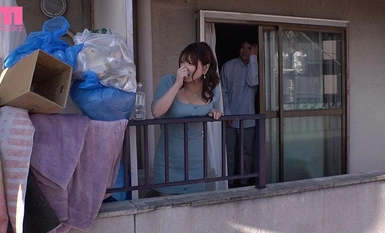 MIAB-187 Hỗ trợ cứu trợ cho người phụ nữ đã kết hôn với bimbo của một người hàng xóm chu đáo, người quay trở lại xã hội với tư cách là một con đĩ với những lời nói tục tĩu và lái xe đóng cọc trong tư thế nữ cao bồi 30 phát Akari Niimura