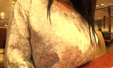 PS-113 新B級素人初拍113 「你、請忍耐一下…」45歲 家庭主婦百合子，長得像松●惠●！ ？ 已婚婦女具有令人難以置信的治癒力和母性品質！ ！抓住F罩杯，盡情享受吧！沒有問任何問題，只是大量按摩......我今天注射了 3 針。 高園百合子