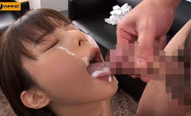 BMW-307 PINAKAMAHUSAY na paglilinis ng blowjob na dinilaan ang bawat patak ng semilya mula sa mukha ng bukkake pagkatapos ng cumshot sa mukha