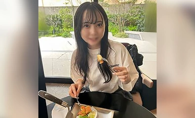 FC2-PPV-4412295 [#120] 我对一个没什么经验的偶像面孔一见钟情，进了一家酒店！教你如何与经验丰富的女孩拍好性爱戏。