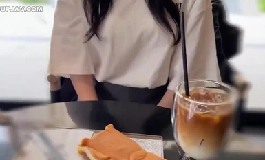 FC2-PPV-4412295 [#120] 我对一个没什么经验的偶像面孔一见钟情，进了一家酒店！教你如何与经验丰富的女孩拍好性爱戏。