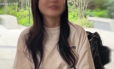 FC2-PPV-4412295 [#120] 我对一个没什么经验的偶像面孔一见钟情，进了一家酒店！教你如何与经验丰富的女孩拍好性爱戏。