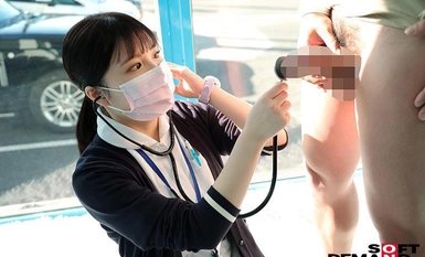 SDMM-172 매직 미러호 간호사 한정 「절륜한 성기 진찰해 주실 수 있나요? 발기가 잘 되지 않아 고민인 남성을 저돌적으로 부드럽게 이끌어주는 백의의 천사들 3인방 수록4