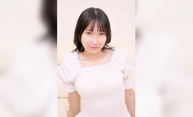 IENFH-32502 Isang seryosong babaeng mag-aaral sa kolehiyo na nag-aaral sa isang napaka-tanyag na unibersidad ay may napakahiyang panunukso sa intercrural sex Isang malaking ari ang ipinasok ng 3 cm sa kanyang panty! Naiipit ang bukana ng kanyang maselang 