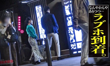 [Phá hủy khảm] 300MIUM-1043 Một người đẹp đeo kính thông minh và ăn nói nhỏ nhẹ, người đề xuất một ``phương pháp đầu tư'', nói rằng, ``Có một phương pháp chắc chắn sẽ giúp bạn kiếm tiền'' và ``Tôi sẽ sớm có một thu nhập hàng năm là 10 triệu.” Lần này cũng vậy, Hotein sa sút vì một câu chuyện mờ ám. [Người phụ nữ này biến thành một người phụ nữ như thể cô ấy đã thay đổi khi bị cặc vào.] Đôi mắt ướt sau cặp kính cũng là một khuôn mặt gợi tình... Bên dưới lớp áo đan len, cô sở hữu làn da đẹp với độ săn chắc vượt trội và cặp mông to đẹp.