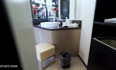 FC2-PPV-4406964 500 เยน! 188_ [ผู้หญิงสวยในเครื่องแบบหรือพูดจาลามกลามกอนาจาร] คุณชอบอันไหน? สาวงามโอตาคุตื่นเต้นกับเซ็กส์อย่างมังงะโดจิน! ฉันแตกในในวันที่อันตรายและล้างหีด้วยน้ำอัดลม! G Cup Saya บทที่ 4 [ฉบับต่างประเทศ]