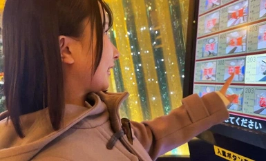 NEXT-001 星期五，晚上 9 点，放学前 一个身材矮小、面容清纯的漂亮女孩向我寻求秘密建议。她讲述了自己如何与初次见面的男生发生接吻之外的不纯洁异性性交，变得比班里其他人都放荡的故事。