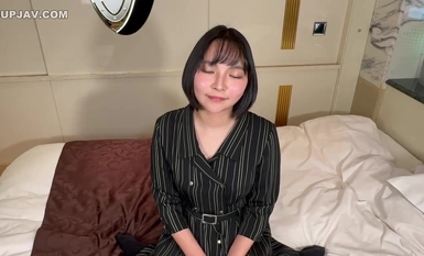 FC2-PPV-4401790 【欲望フィールド全開×超美マンご令嬢♡】※特典で処女ア♡ルＳＥＸ！歴代屈指の名器♡２０歳になったばかりのエロ女に禁断の中出し♡