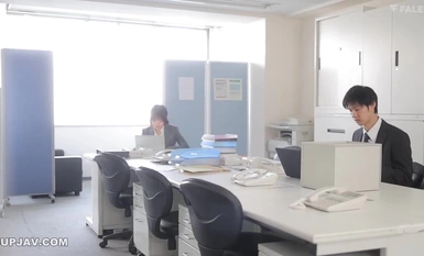 [Mosaic Destruction] FSDSS-774 Apabila saya menghubungi perkhidmatan kesihatan penghantaran yang mengkhususkan diri dalam payudara besar, saya terserempak dengan bos wanita muda saya yang kuat semangat...Saya menjadikan dia haiwan peliharaan masokis perib