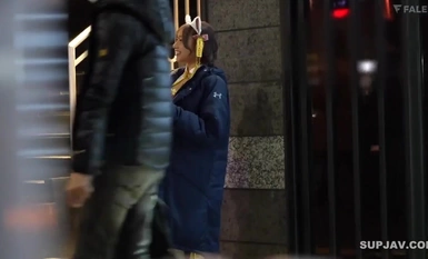 [Phá hủy khảm] FDSSS-773 Q. Vào lúc 3 giờ sáng, ba người chúng tôi có quan hệ tình dục với một cô gái quán cà phê đã phẫu thuật một lần không? Chiharu Mitsuha