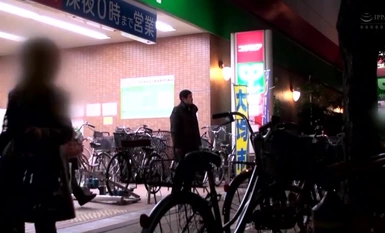 ZOOO-130 熟れごろ奥さん ダンナはそっちのけでやりたい放題