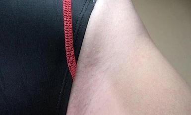 OKK-069 花狩まい 濡れてテカってピッタリ密着 神競泳水着 可愛い女子の競泳水着姿をじっとりと堪能！着替え盗撮から始まり貧乳から巨乳にパイパン、ハミ毛、ジョリワキ等のフェチ接写やローションソーププレイや競泳水着ぶっかけ等を完全着衣で楽しむAV