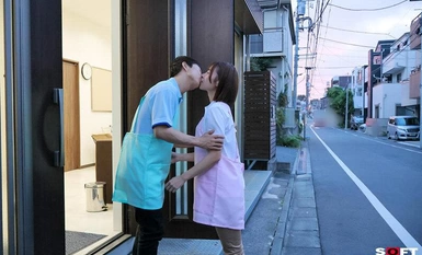 SUWK-013 週 2 の夜勤シフトの際、アルバイトの絶倫大学生 Yくんとのカジュアル不倫でストレス発散する人妻介護士 N さん（28） 西野芹那