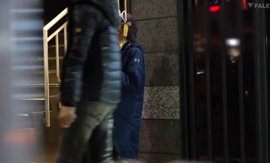 FSDSS-773 Q. 我們三個人是不是在凌晨 3 點和一個只做一次性工作的咖啡館女孩上床了？ 三葉千春