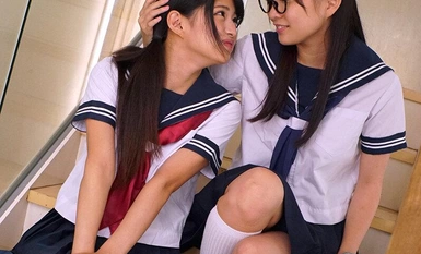 LZBS-105 入学季已经到来！女同性恋 Seifuku 2024 春夏系列 - 女同性恋少女们的校服裙摆上滴着爱液，汗湿的阴部摩擦在一起 - 5 小时精挑细选的最佳内容！