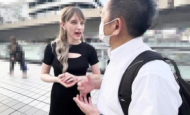 COM-382 逆ナンパ金髪美女が貴男の乳首を狙う