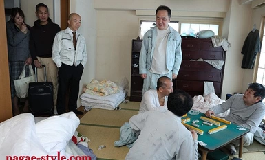 NSFS-277 借金夫婦 妻を他人に抱かせました。10 ～荒れ狂う男たちとの地獄の共同生活～ 白河花清