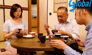 NEWM-078 True Abnormal Sexual Intercourse: Isang Apatnapung-Taong-gulang na Ina at Kanyang Anak Part 1: Hindi Mapigil na Pagnanasa, Isang Malaswang Ina na Tinutukso ang Kanyang Anak na si Tsubaki Kato