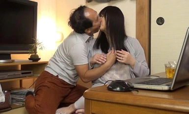 EYS-100 Sweaty SEX dirakam secara mengintip! Forbidden and deep affair vol.3 yang membara kerana mereka adalah orang pertengahan umur