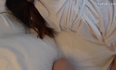 FC2-PPV-4389634 3日間！70%OFF！！【顔出し】 夢みたアナウンサー潰える。寝起きにイタズラ即生SEX。とっても素敵な密林未処理マンコにLOVEザーメン大量注入！破れかぶれの再出演